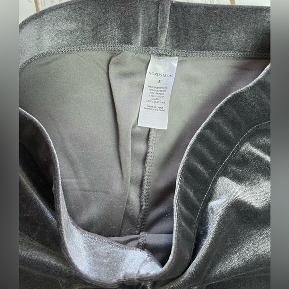 Women's Nordstrom Silver Grey Velvet Leggings Size S Small LIKE NEW - Picture 3 of 3